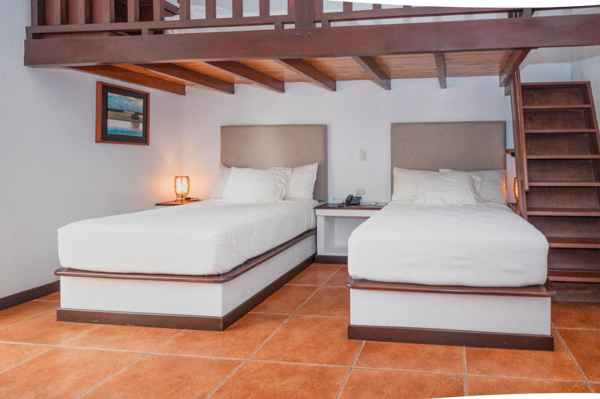 Boca Olas Resort Villas 라 리베르타드 외부 사진